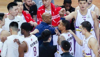 半岛体育官网-季后赛悬念仍在延续 北控or广州？最后一轮见分晓